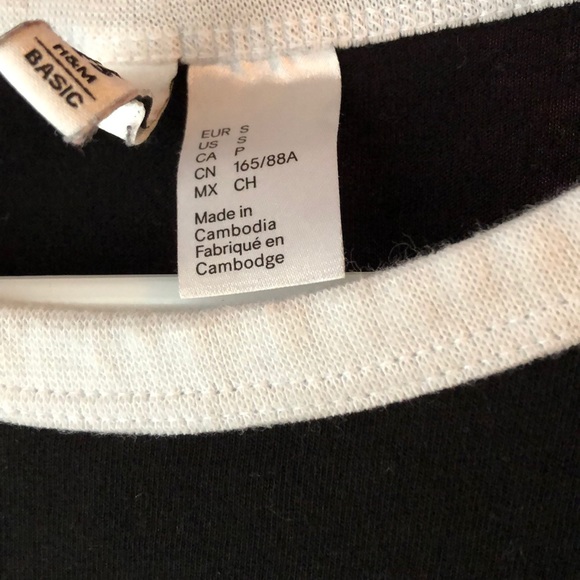 H&M Basic Tee - Picture 2 of 3
